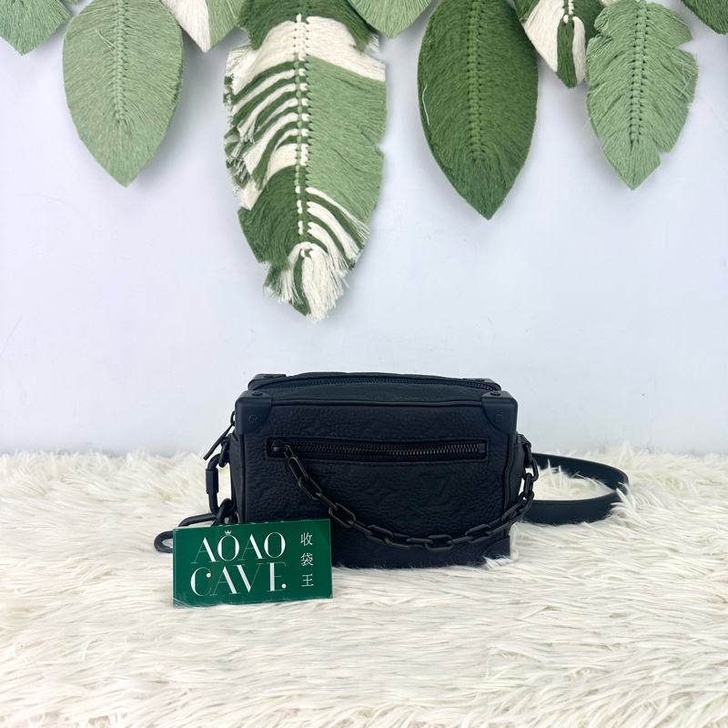 LV Mini Soft truck 黑色真皮壓紋 晶片款 單肩斜肩包-0