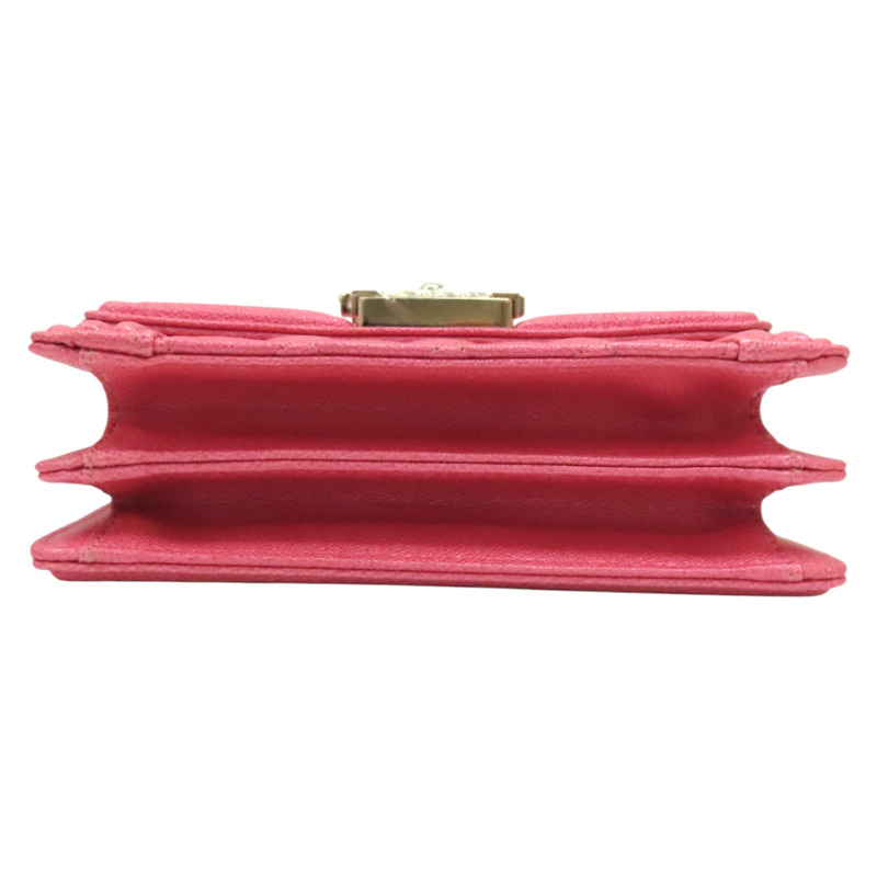 粉色 荔枝紋 牛皮 North South BOY 鍊帶 金扣 肩背包【CHANEL 香奈兒】 AS0130-3