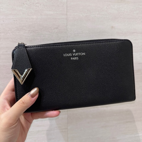 LV Comete 黑牛皮拉鍊長夾 少見款