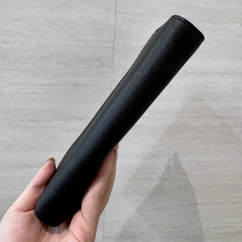 LV Comete 黑牛皮拉鍊長夾 少見款-2