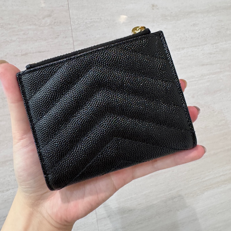 YSL 黑金魚子醬短夾 近全新-3