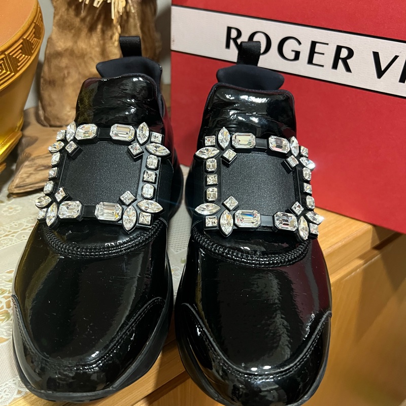 ROGER VIVIER-4