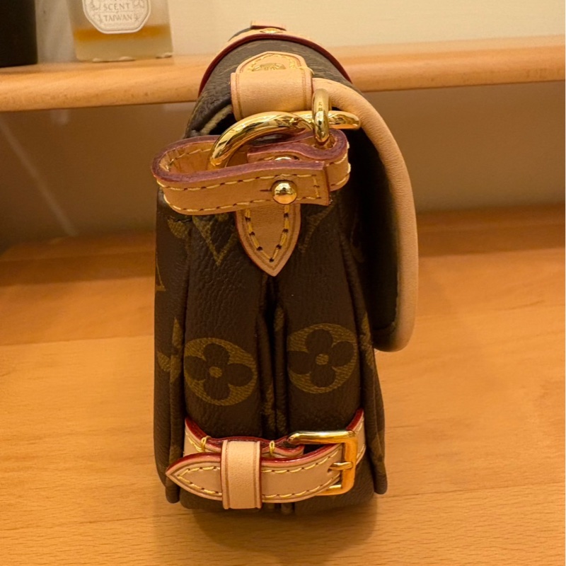 LV 路易威登 雙子星 Saumur bb /斜背包/經典老花/97新美品-1