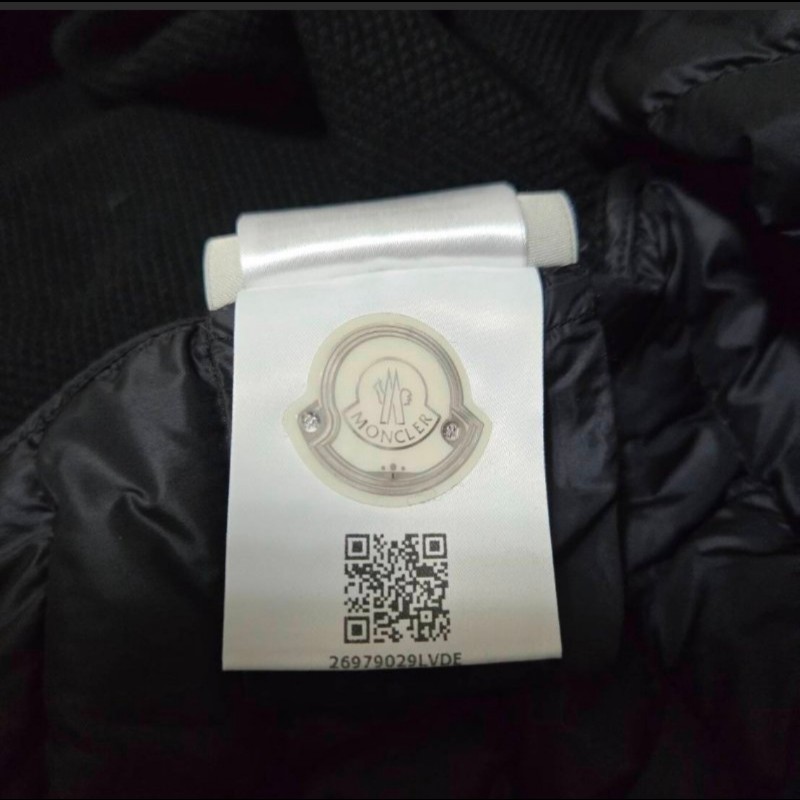 Moncler Cardigan經典款黑色拼接針織羽絨外套-4