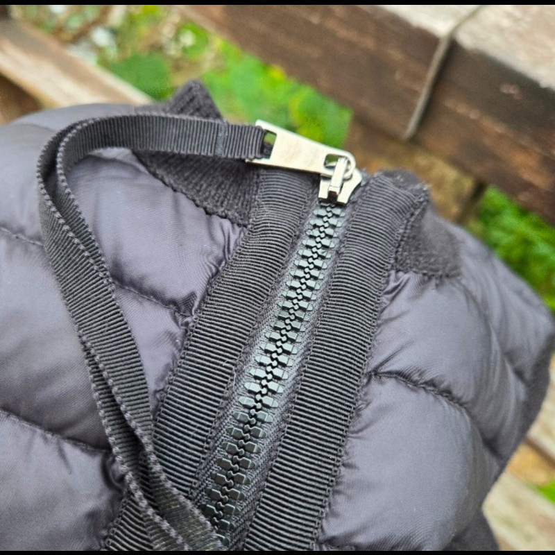 Moncler Cardigan經典款黑色拼接針織羽絨外套-8