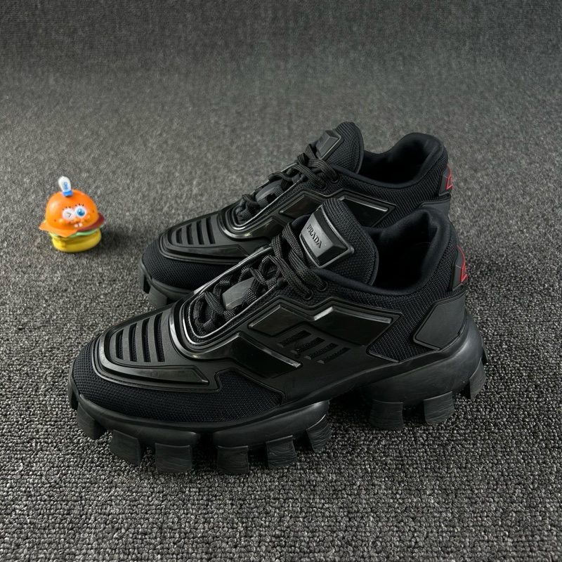 Prada普拉達黑色機能鞋 尺碼35.5 整體成色不錯下地次數不多-0