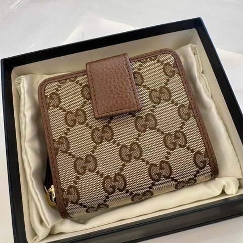 *SHIHNA名牌精品* GUCCI 雙G緹花 8卡短夾