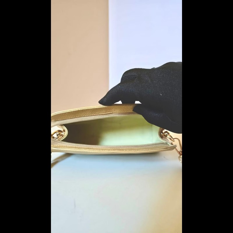 【LA LUNE】絕版中古包 Chanel米杏色魚子醬皮革斜背包 單肩包 側背包 二手-6