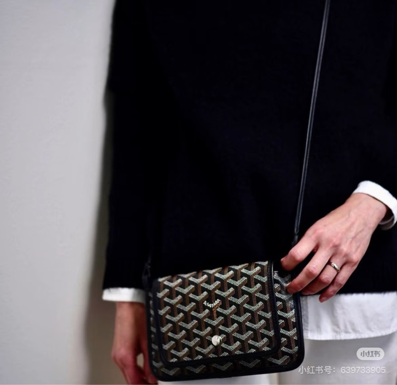 全新GOYARD Plumet黑色帆布信封包郵差包斜背包-14