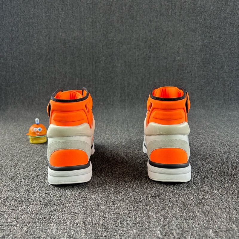 Chanel香奈兒拼色高幫板鞋 尺碼36.5 整體成色不錯-4