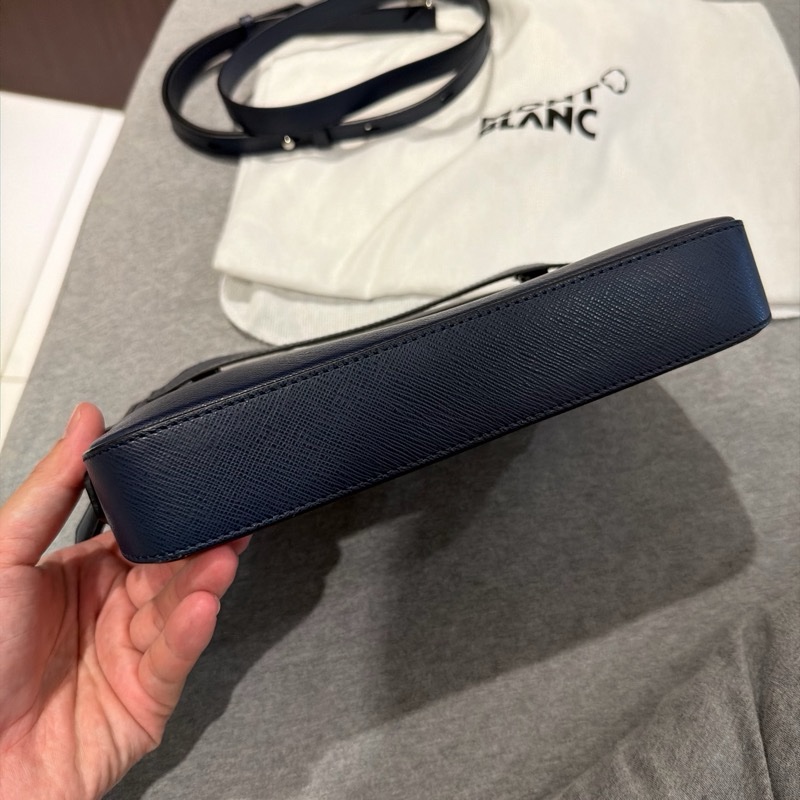 萬寶龍Montblanc匠心皮革小型斜背包 二手-3