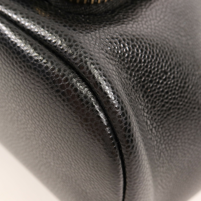 CHANEL 牛皮皮革Bucket Bag金扣肩背袋-5