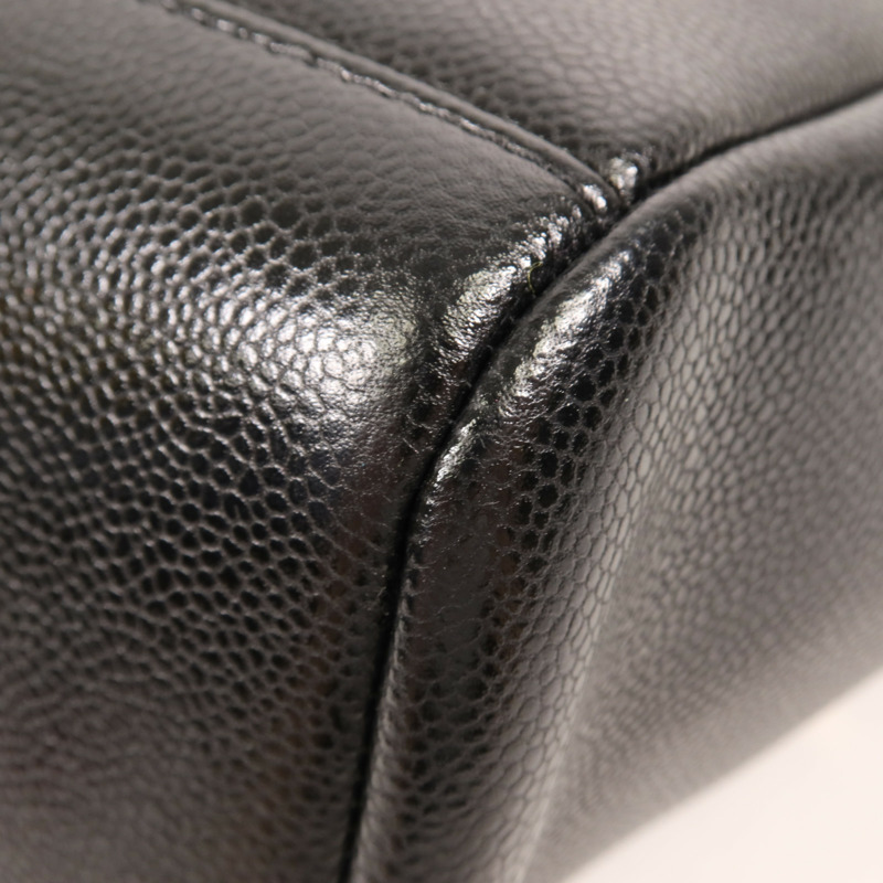 CHANEL 牛皮皮革Bucket Bag金扣肩背袋-7