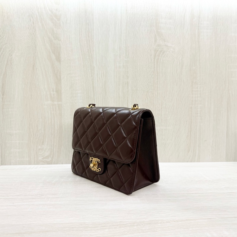 CHANEL酒紅色金釦羊皮23A季節款口蓋包AS4056-2