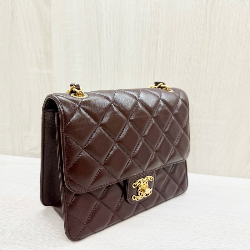 CHANEL酒紅色金釦羊皮23A季節款口蓋包AS4056-14