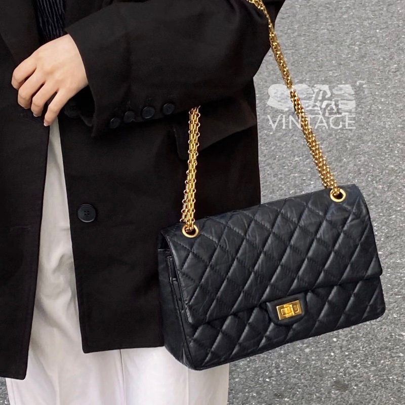 Chanel黑色復古金釦揉製牛皮2.55 24CM側背包A37586-0