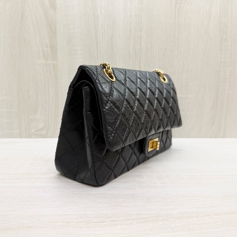 Chanel黑色復古金釦揉製牛皮2.55 24CM側背包A37586-5