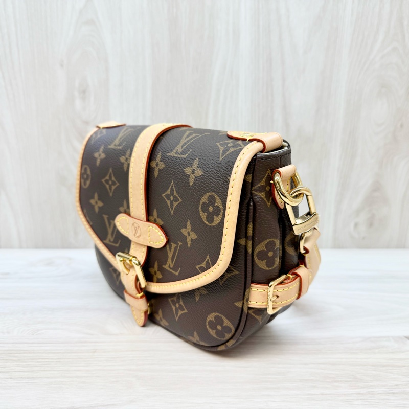 LV原花金釦Saumur BB雙子星手提斜背包M46740-7