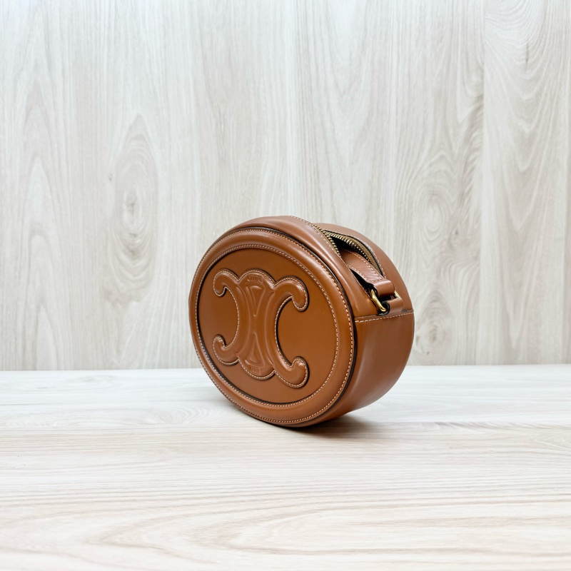 CELINE棕色牛皮TRIOMPHE橢圓側背包198603DXC-2