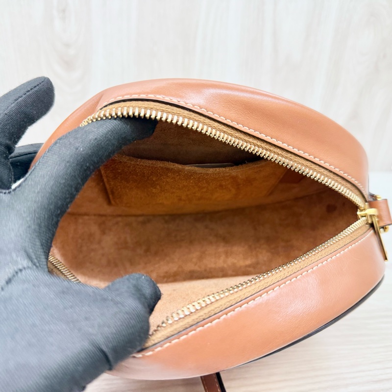 CELINE棕色牛皮TRIOMPHE橢圓側背包198603DXC-7