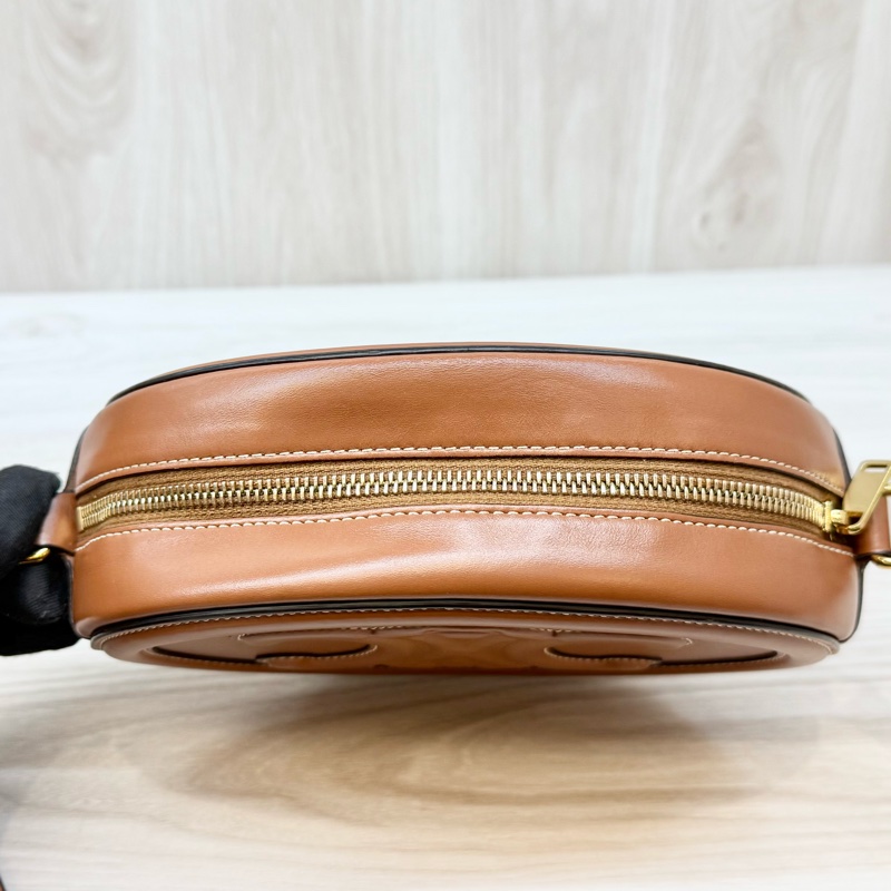 CELINE棕色牛皮TRIOMPHE橢圓側背包198603DXC-11