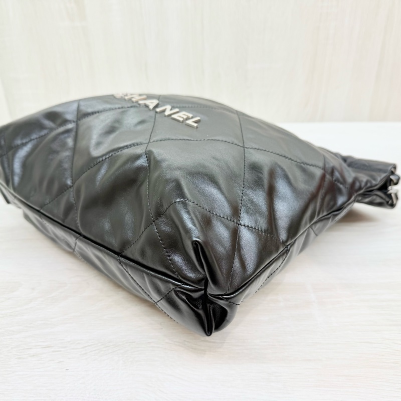 CHANEL黑色小牛皮銀鍊小號22包/AS3260-6