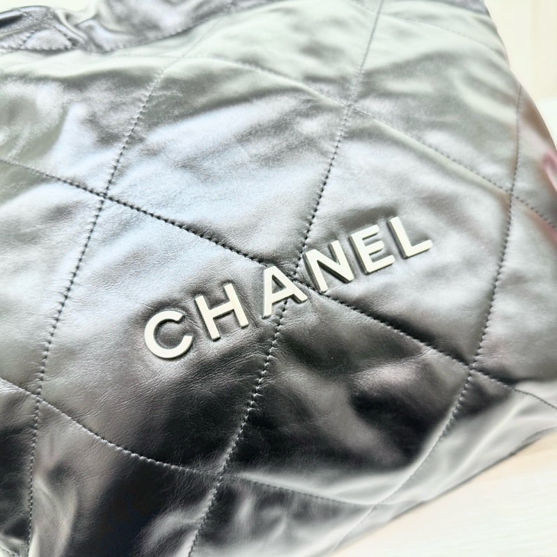 CHANEL黑色小牛皮銀鍊小號22包/AS3260-10