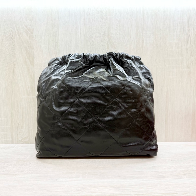 CHANEL黑色小牛皮銀鍊中號22包/AS3261-1