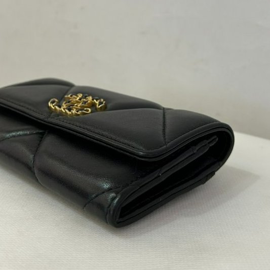 CHANEL 黑金 LOGO 19款中夾-5