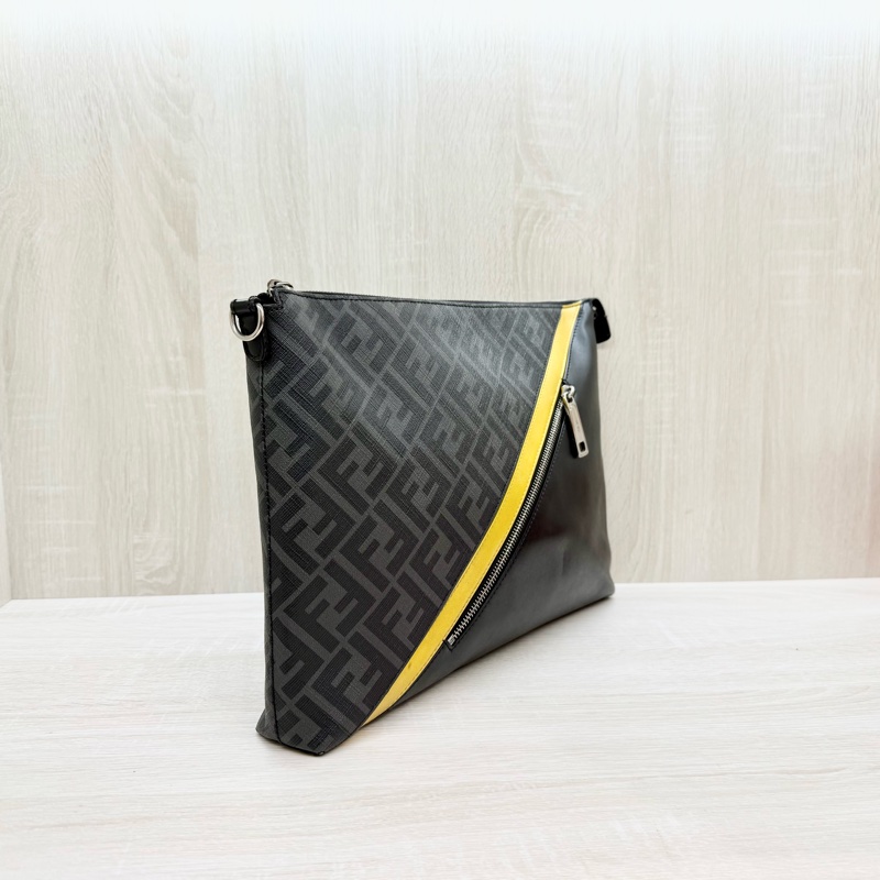 FENDI黑灰拼黃色一字拉鍊側背包7VA470ALKAF0R2A-3