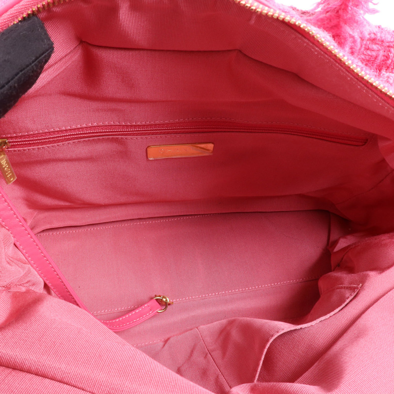 CHANEL 絨布Tote bag金扣手挽袋-4