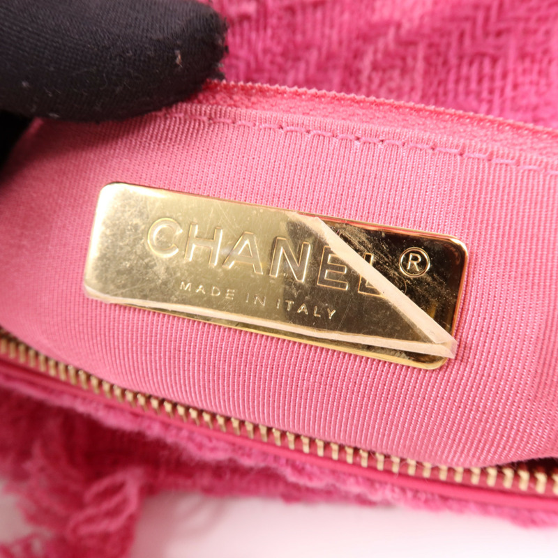 CHANEL 絨布Tote bag金扣手挽袋-6