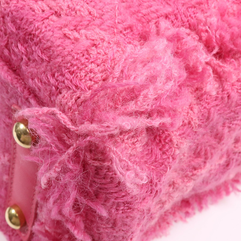 CHANEL 絨布Tote bag金扣手挽袋-12