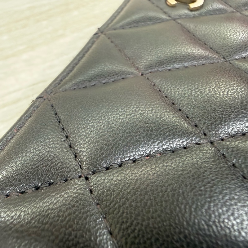 CHANEL黑色小羊皮ㄇ拉長夾A50097-16