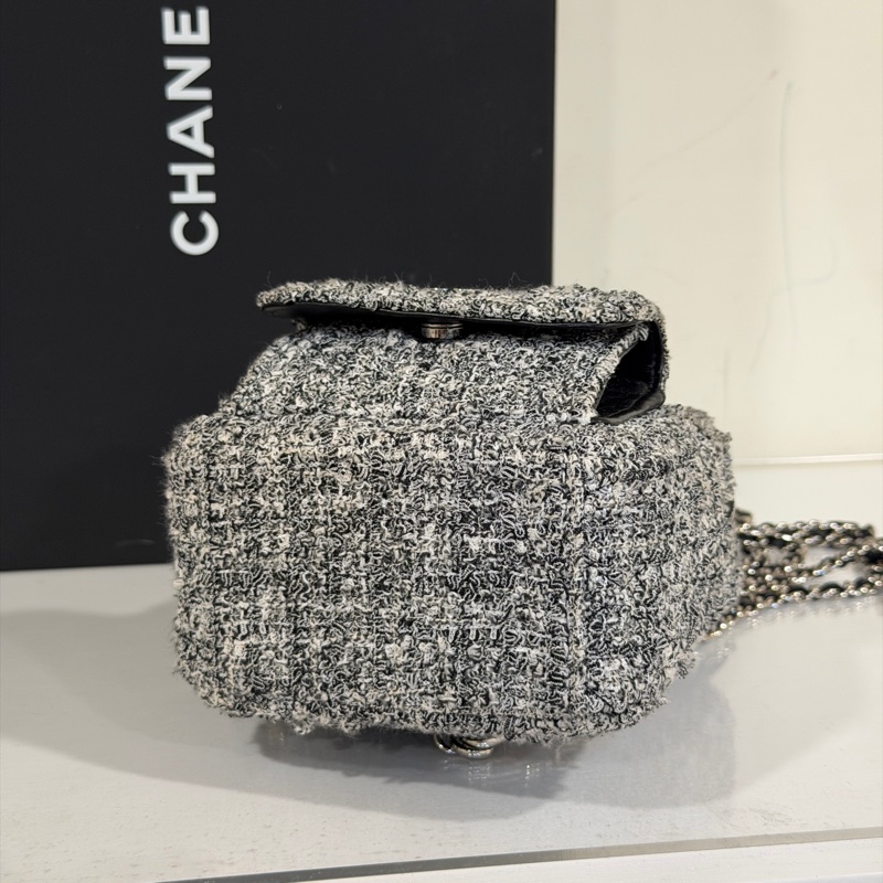 #絕版毛呢 #近新閒置 #全配 香奈兒24p毛呢小書包 3️⃣種背法超實用🍂秋冬必備-7