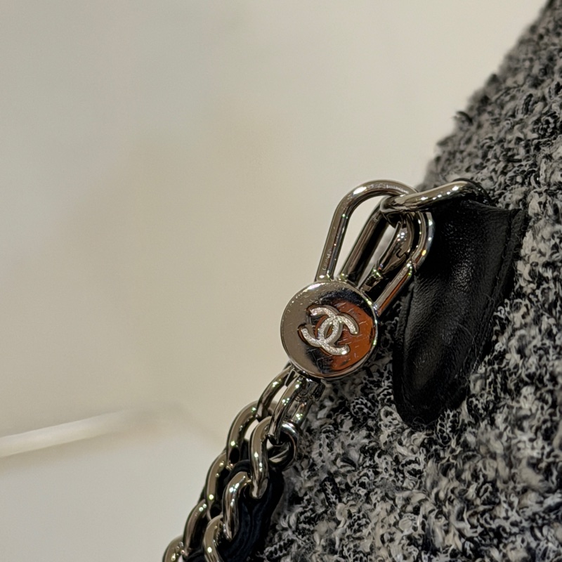 #絕版毛呢 #近新閒置 #全配 香奈兒24p毛呢小書包 3️⃣種背法超實用🍂秋冬必備-13