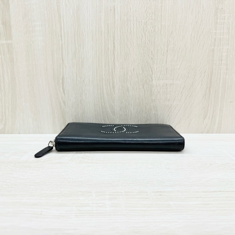 CHANEL皮夾黑色羊皮雙C鉚釘拉鍊長夾/A80336-4
