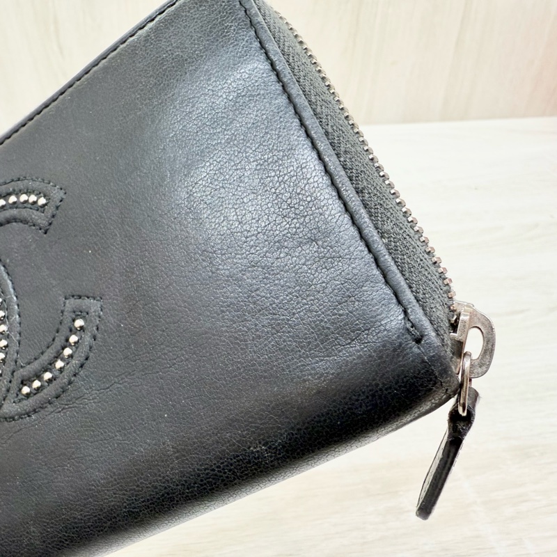 CHANEL皮夾黑色羊皮雙C鉚釘拉鍊長夾/A80336-7