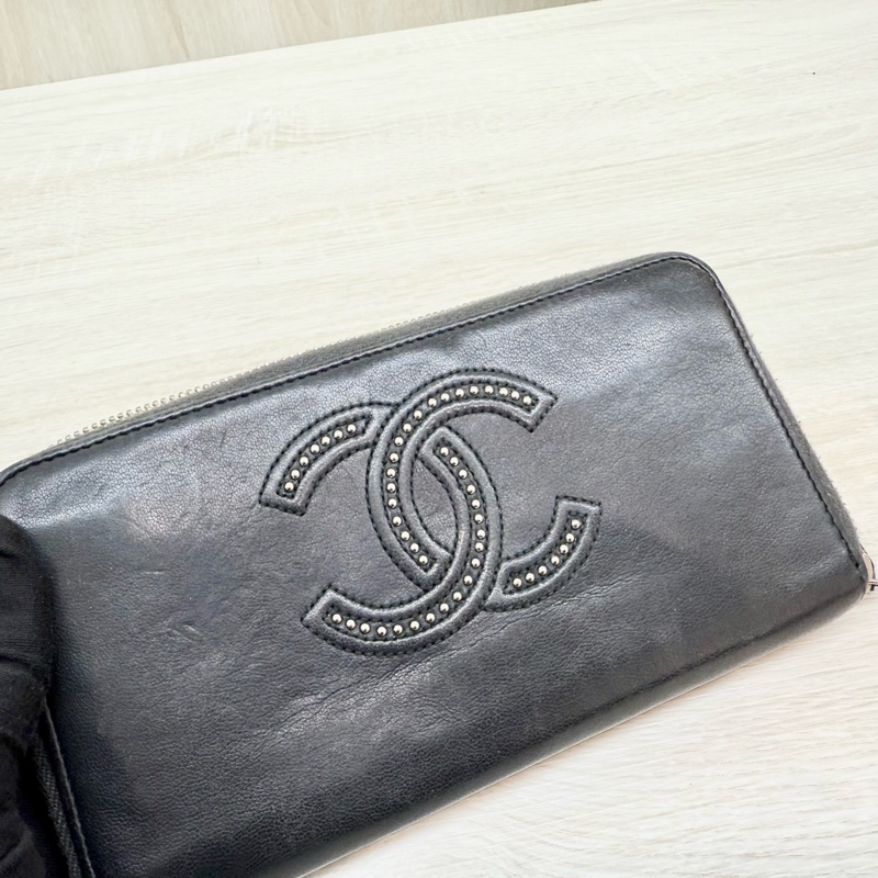 CHANEL皮夾黑色羊皮雙C鉚釘拉鍊長夾/A80336-8