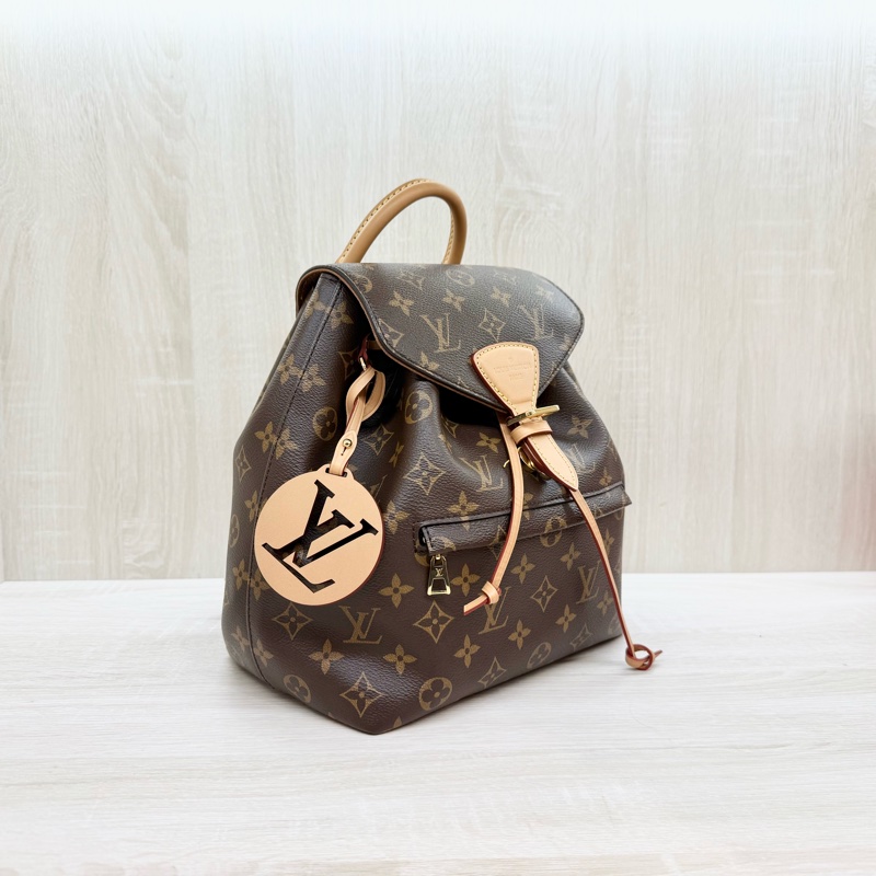 LV原花磁釦束口抽繩簍空吊牌後背包M45501-3