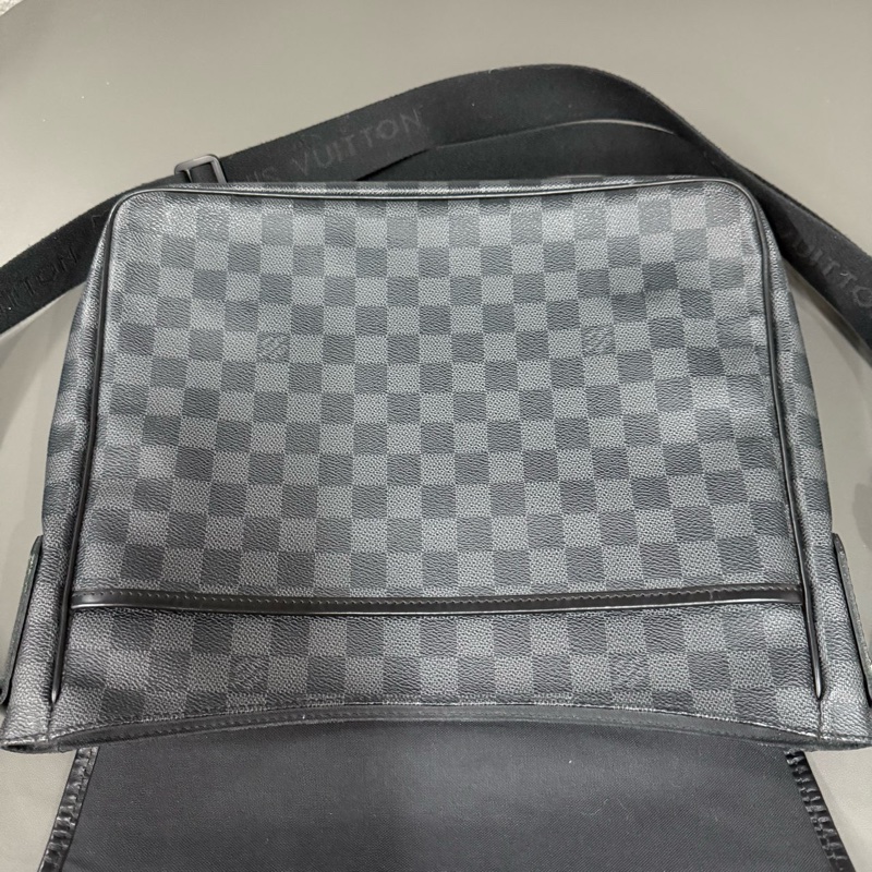 Louis Vuitton lv 棋盤格單肩斜掛包 尺寸約33x28-6