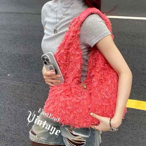 #秀款超時髦 #近新閒置 香奈兒Hobo珊瑚粉流蘇毛須腋下包🈶子包