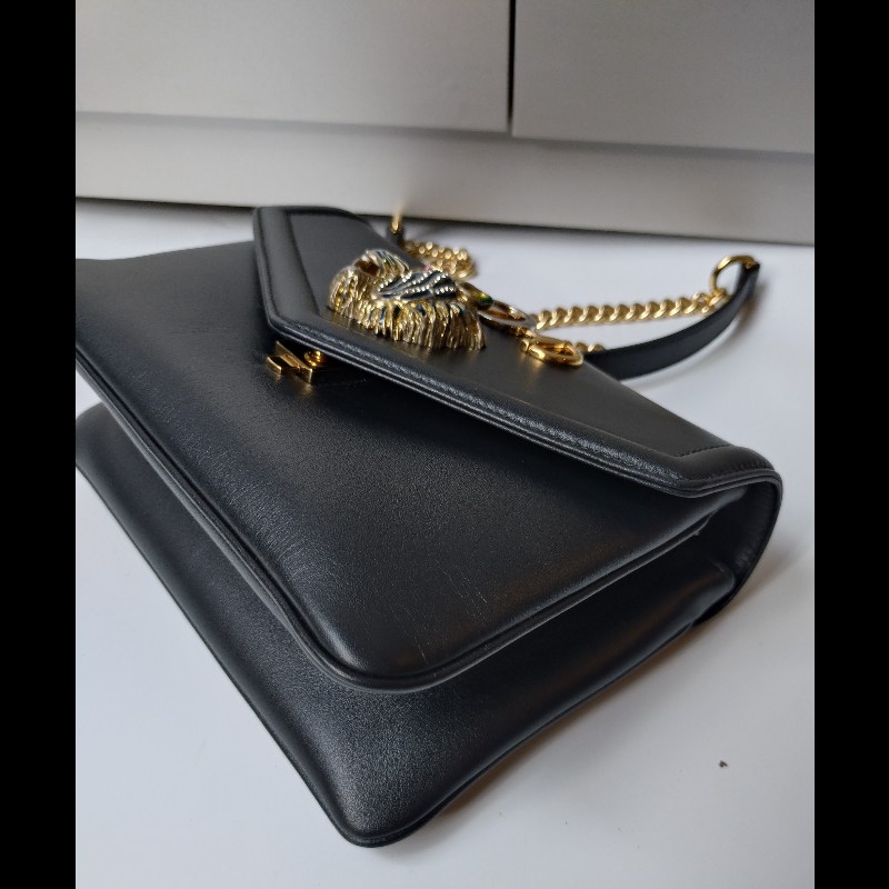 Gucci 金鍊水鑽虎頭黑皮革口蓋包-11