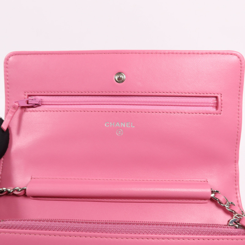 CHANEL 羊皮皮革WOC Wallet On Chain銀扣鏈帶肩背袋-10