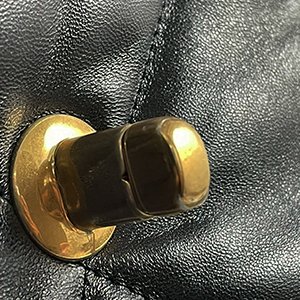 ＊奢華大道國際精品＊【CH0713】CHANEL 黑色羊皮金釦19系列口蓋兩用包 AS1160-7