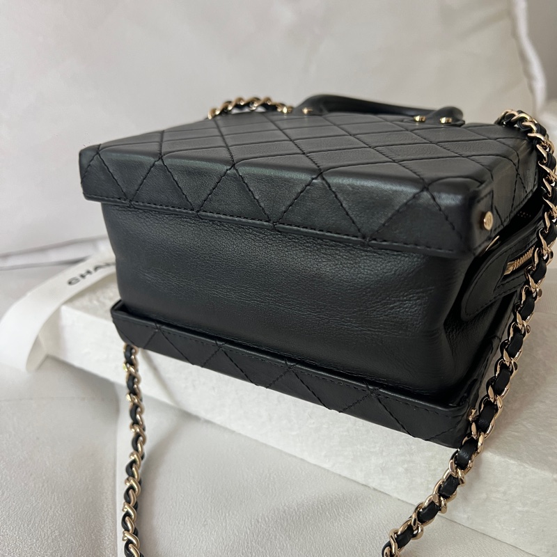半價折扣 Chanel vanity case 空姐包 大logo 盒子包-6
