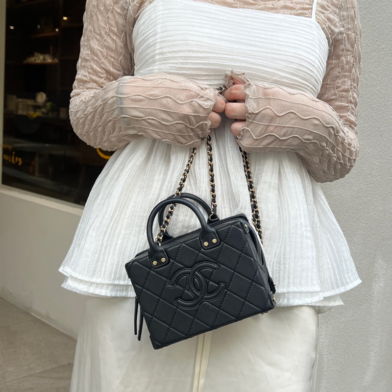 半價折扣 Chanel vanity case 空姐包 大logo 盒子包-17