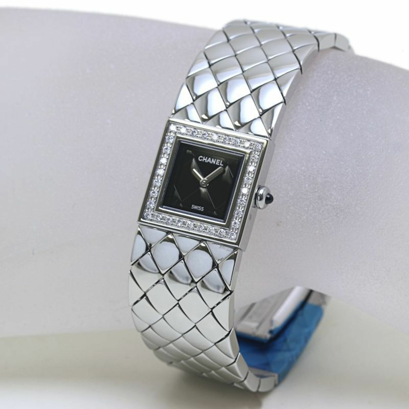 香奈兒 (CHANEL) 菱格紋鑲鑽錶圈女錶 H0489 SS 40167-1