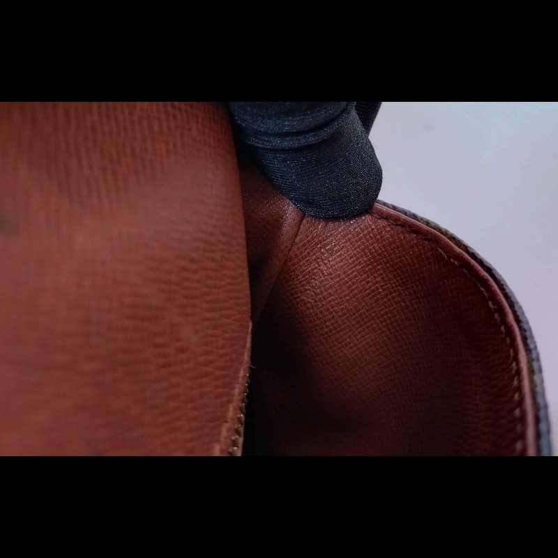 LV老花古董牛鼻斜背包-14