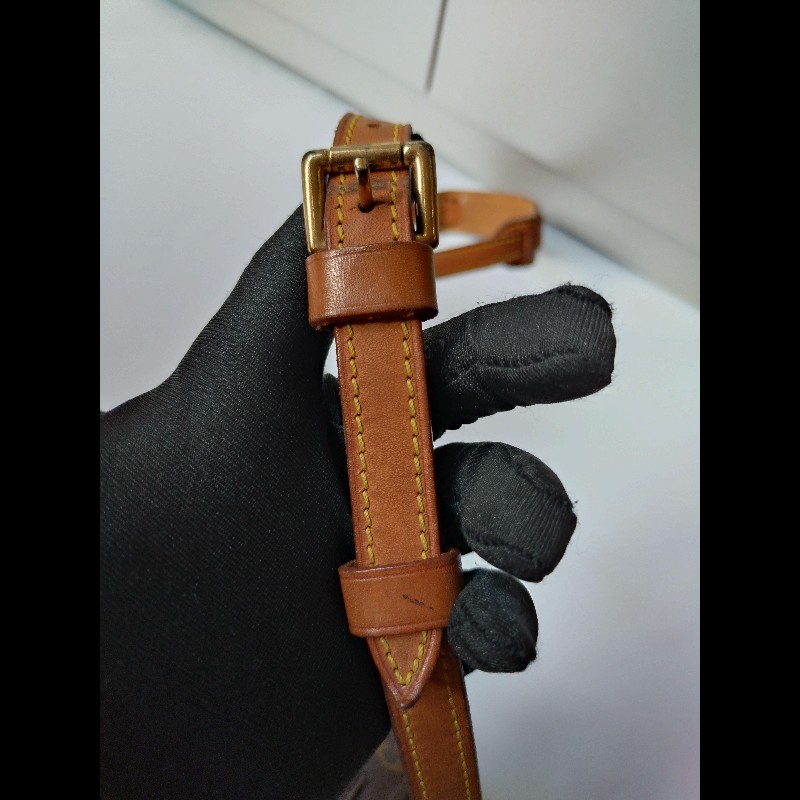 LV老花古董牛鼻斜背包-17